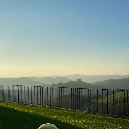 بيت للعطل Casa Nelle Langhe Castiglione Tinella