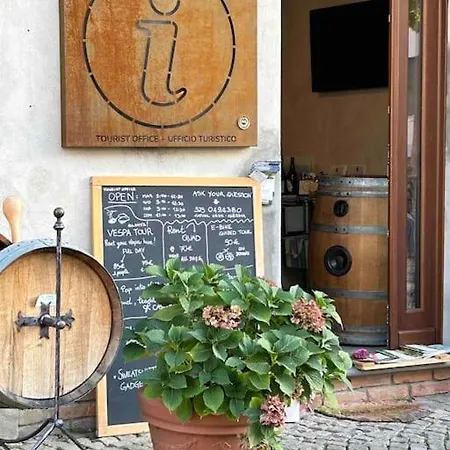 Casa Nelle Langhe * Castiglione Tinella