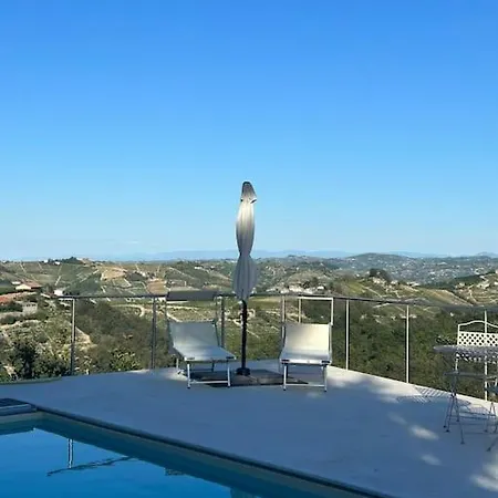 Casa Nelle Langhe بيت للعطل *