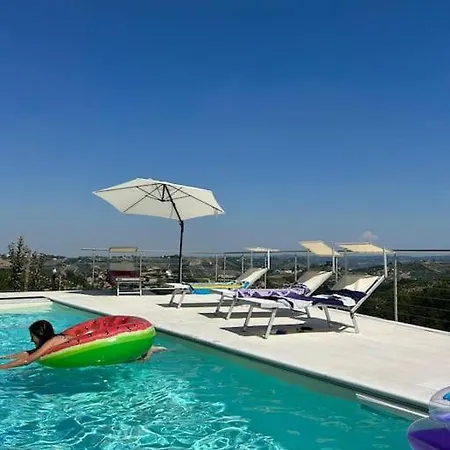 Casa Nelle Langhe * Castiglione Tinella