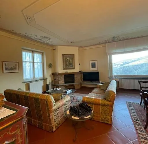 Casa Nelle Langhe Semesterbostad Castiglione Tinella