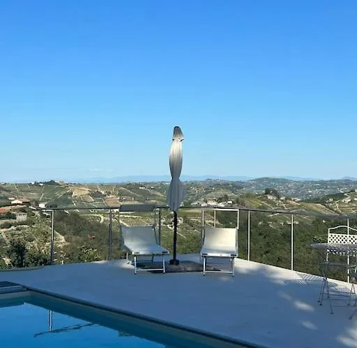 Casa Nelle Langhe Semesterbostad *