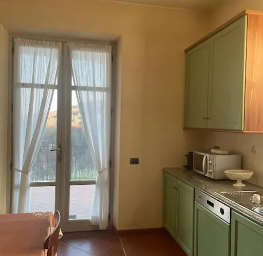 Casa Nelle Langhe Semesterbostad Castiglione Tinella